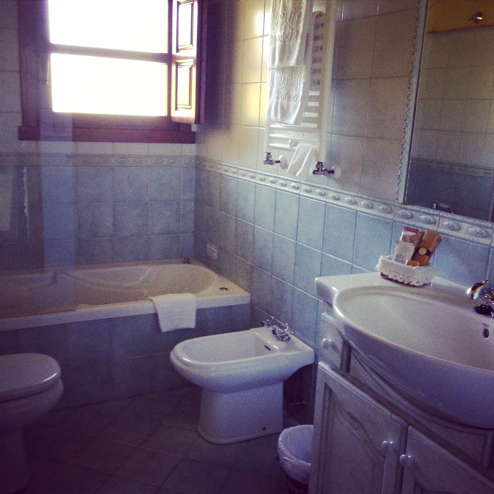 Hotel Rural La Lluriga La Galguera Bilik gambar